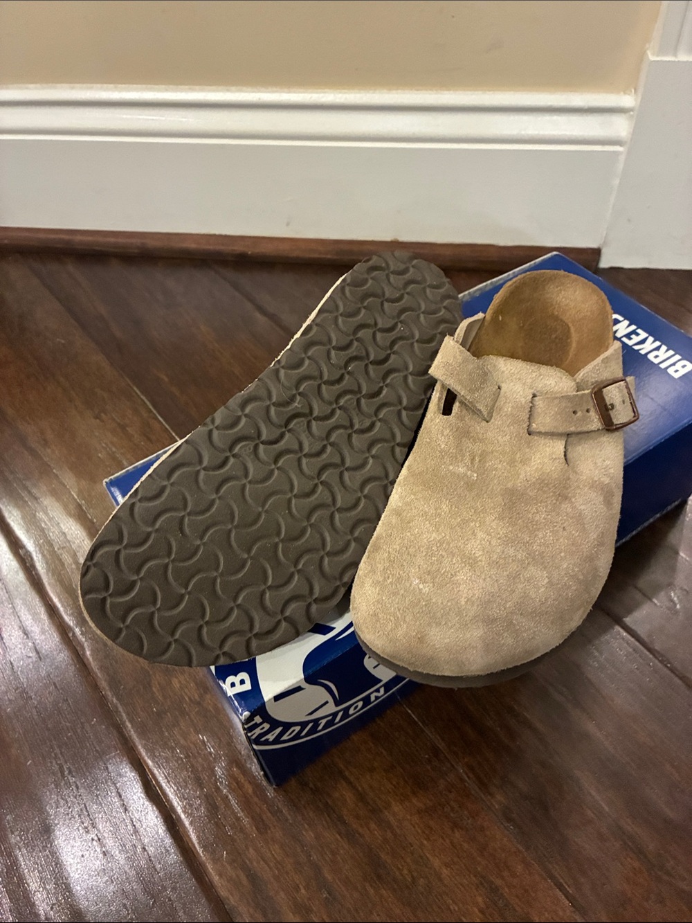 Birkenstock kids Suede Slip-On Clogs in Taupe - Picture 4 of 5